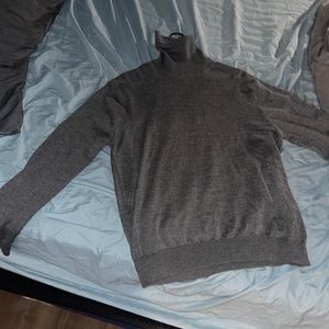 Gray turtleneck MEN